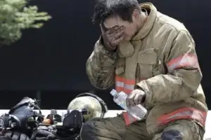 thumbnail - “고생하는 소방관들” 커피 50잔 보냈다가 민원 신고당한 자영업자…이게 맞나요?