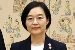 ‘4주택자’ 한성숙 중기부 장관, 잠실 아파트 등 3채 내놨다