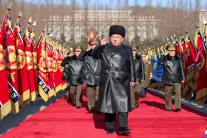 [포토] 김정은, 건군절 맞아 국방성 방문