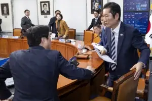 [포토] ‘또 다른 대립’ 민주당 최고위