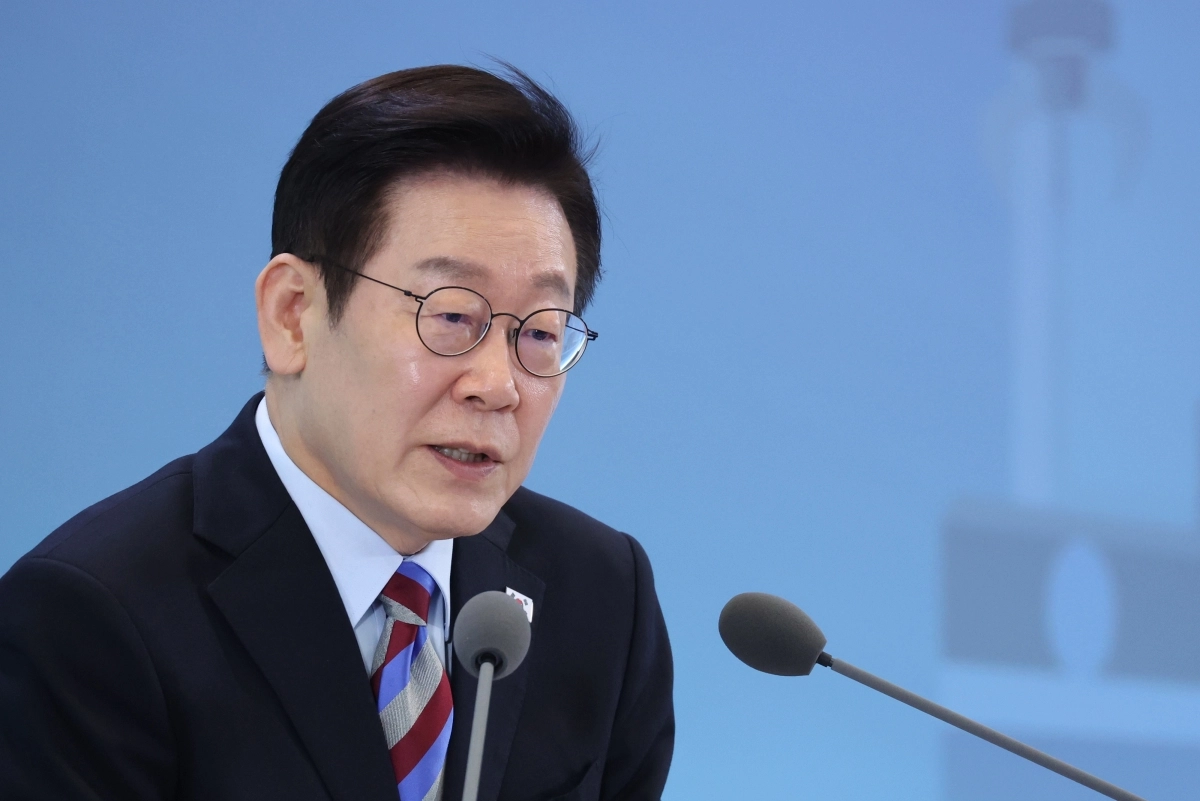 이재명 대통령이 6일 창원 성산구 창원컨벤션센터에서 열린 ‘경남의 마음을 듣다’ 타운홀미팅 간담회에서 발언하고 있다. 2026.2.6 연합뉴스