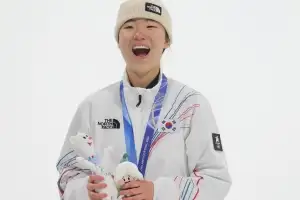 한국 ‘최초’ 올림픽 銅 유승은 “부상 이긴 나, 자랑스럽다”