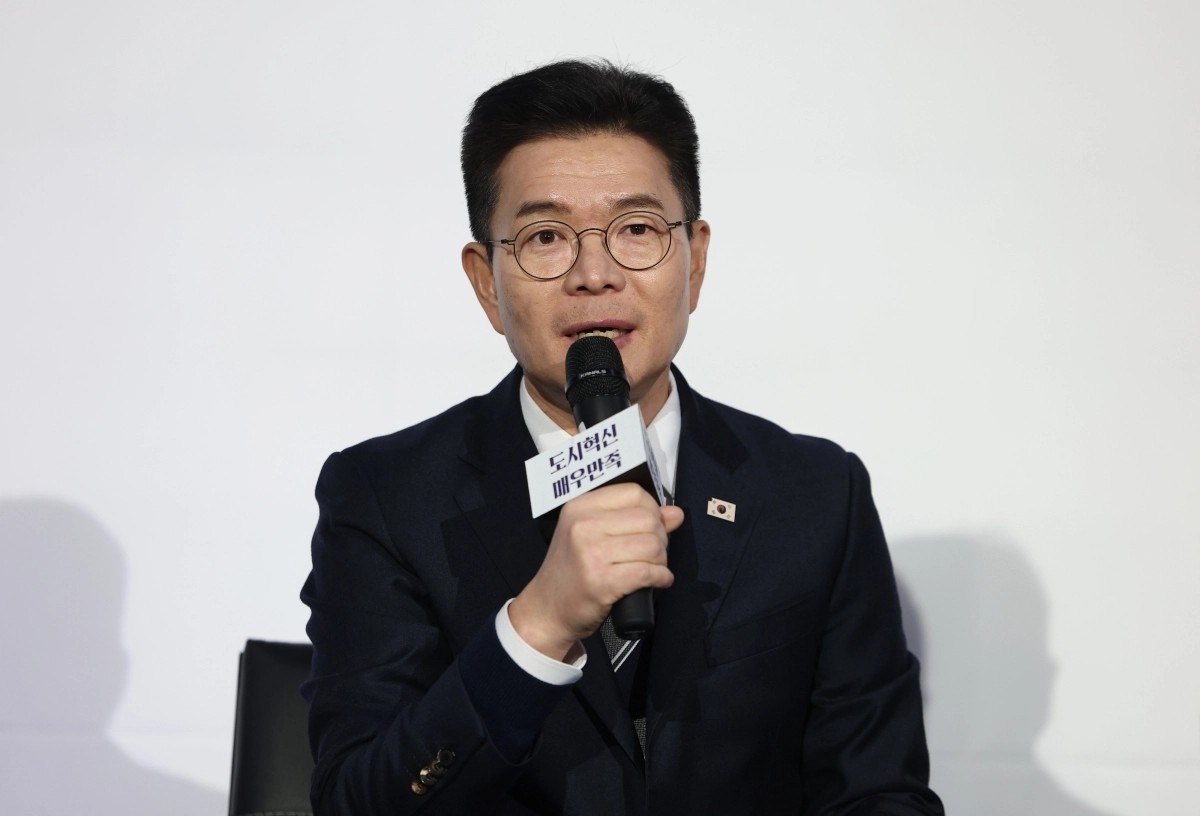 정원오 성동구청장이 지난 8일 서울 올댓마인드 문래에서 열린 북콘서트에서 발언하고 있다. 연합뉴스