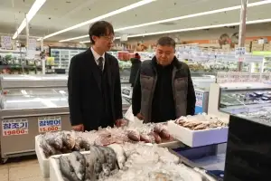 (포토)이명호 국가데이터처 차장, 설맞이 물가동향 점검