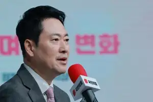 절윤 요구에 장동혁 “곧 입장 밝힐 것” 오세훈 “계엄 찬성과 양립할 수 없다”