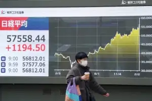 [사설] 반도체·조선 겨냥한 사나에노믹스… 韓 경쟁력 지켜내야