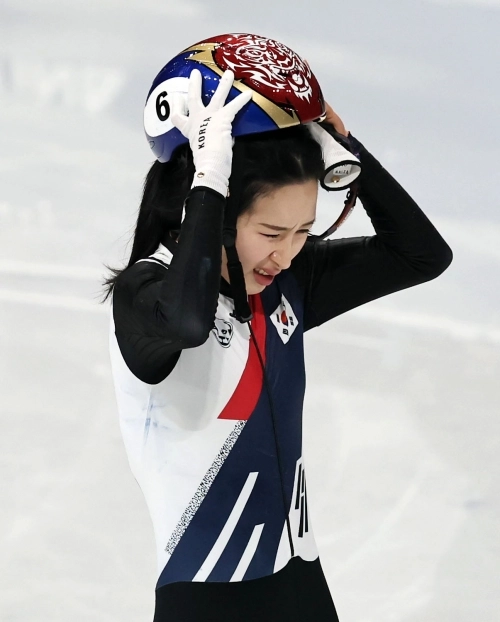 아쉬워하는 김길리