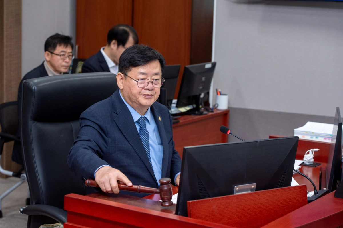 이선구 위원장이 10일 열린 제388회 임시회 보건복지위원회 회의를 주재하고 있다.(사진=경기도의회)