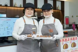 천안시 노인일자리 ‘두쫀쿠 등 MZ트랜드’ 세대 공감형으로 진화