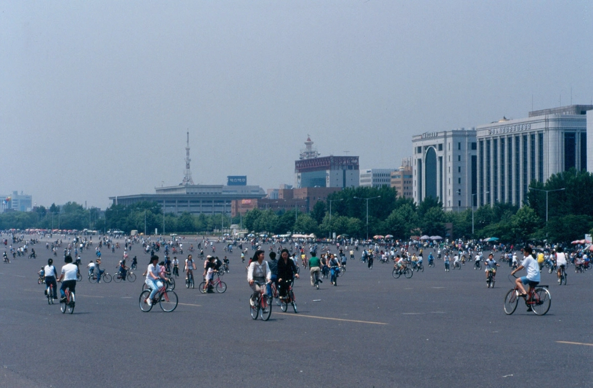 전시회에서 볼 수 있는 1995년 당시 서울 영등포구 여의도 광장의 모습. 서울시 제공
