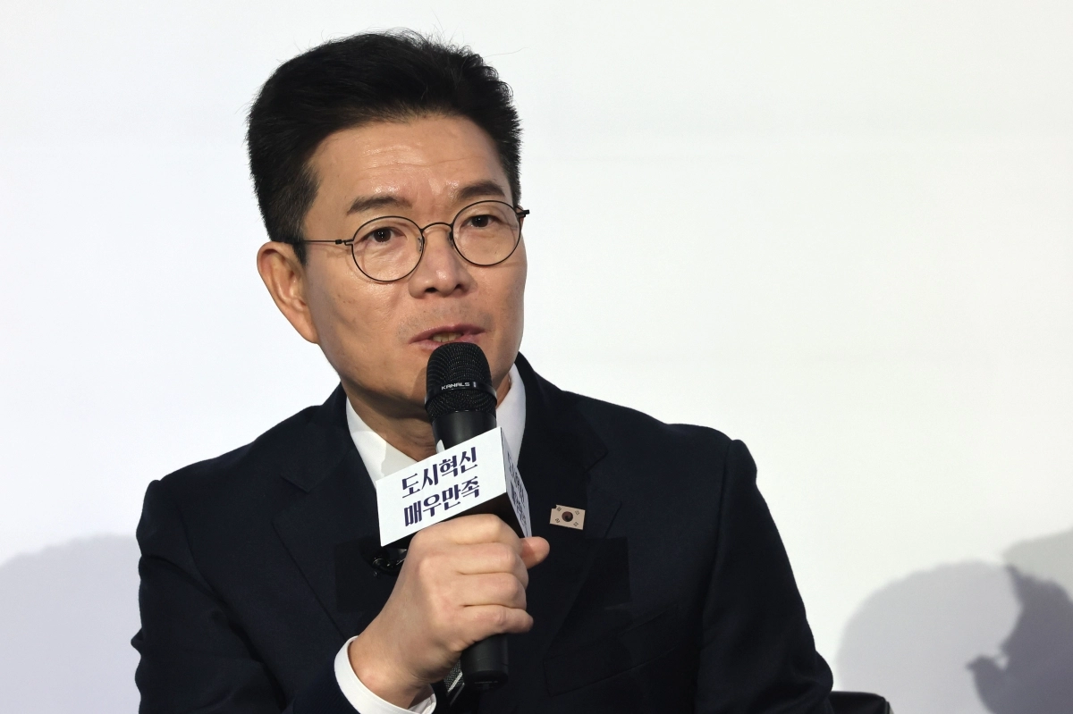 정원오 성동구청장이 지난 8일 서울 영등포구 문래동 복합문화공간 올댓마인드에서 열린 북콘서트에서 발언하고 있다. 뉴스1