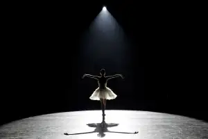 몸짓으로 ‘성장의 서사’ 그린 김지영 “어릴 적 꿈 떠올리는 시간 되길”