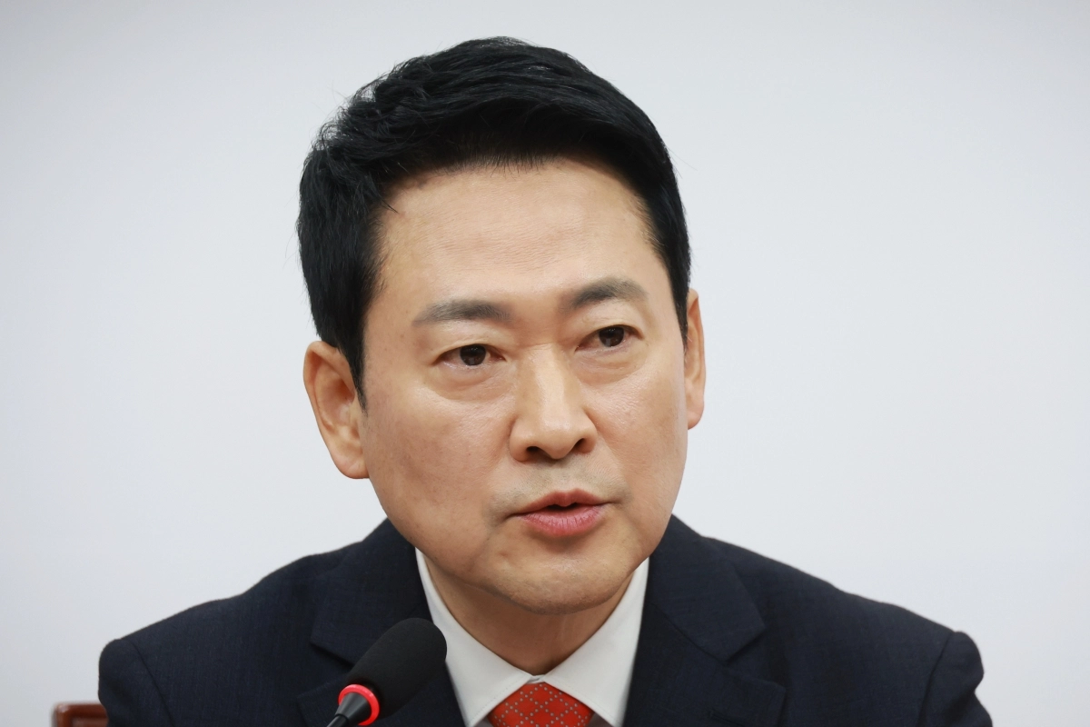 장동혁 국민의힘 대표가 12일 서울 여의도 국회에서 열린 최고위원회의에서 발언하고 있다. 2026.02.12 뉴시스