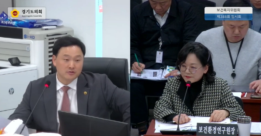 고준호 의원이 11일 열린 제388회 임시회 보건복지위원회 소관 경기도보건환경연구원 업무보고에서 ‘99원 생리대’까지 등장한 현실에서 가격 논쟁에 놓치기 쉬운 품질과 안전점검을 주문하며 질의하고 있다.(사진=경기도의회)