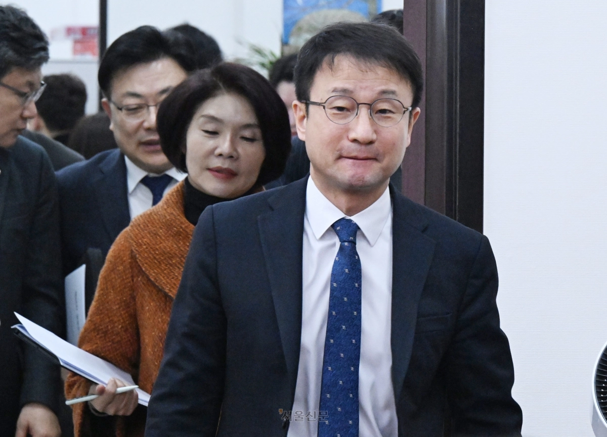 한병도 더불어민주당  원내대표가 12일 국회에서 열린  정책조정회의에 참석하고 있다.2026.2.12 안주영 전문기자