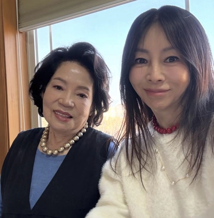 사진=황신혜 인스타그램 캡처