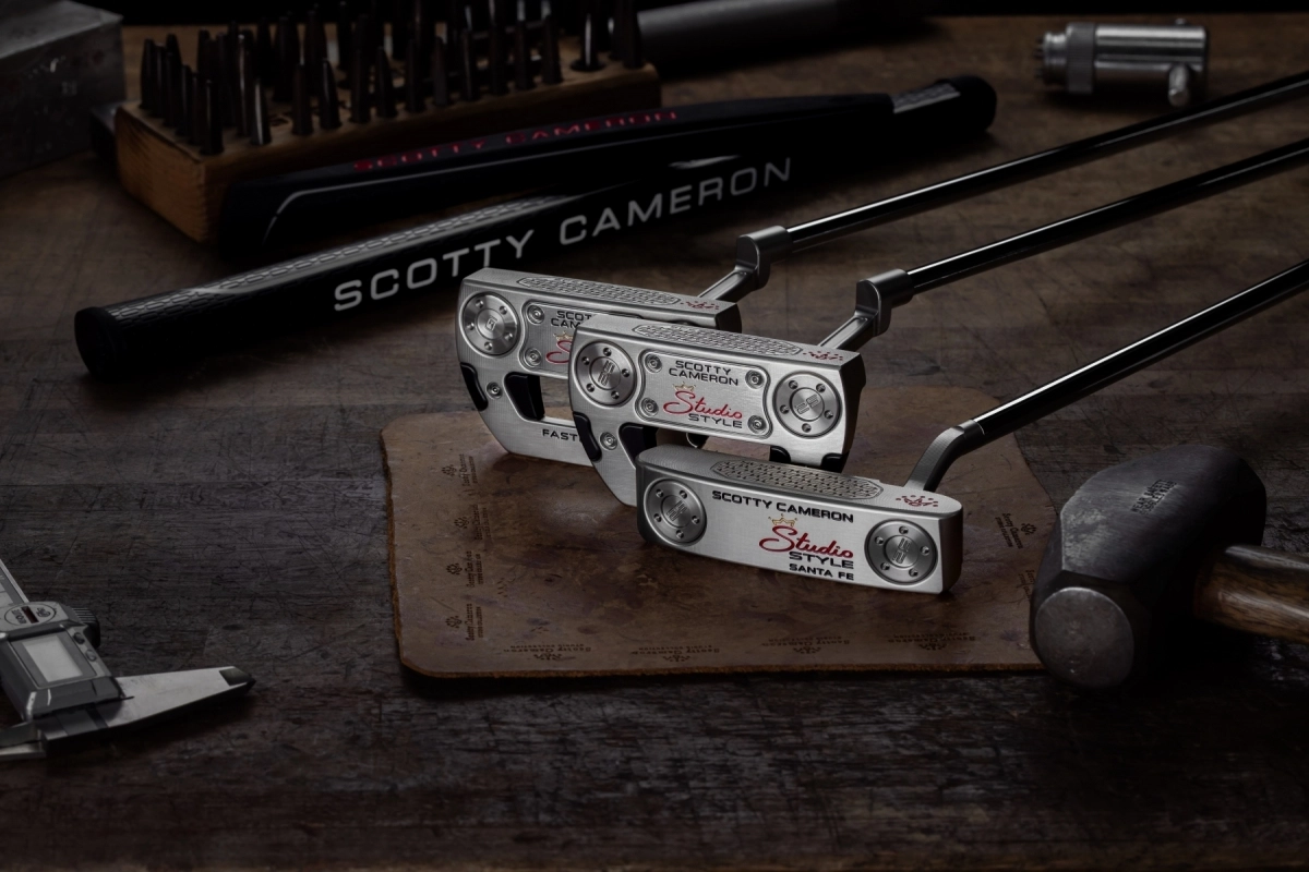 타이틀리스트  스카티 카메론 스튜디오 스타일 퍼터  신제품 3종. 오른쪽부터  산타페 , 패스트백 2, ‘패스트백 2 롱디자인.