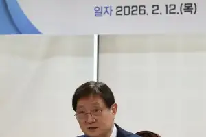 이찬진 “은행권이 먼저 지배구조 혁신 과감히 나서달라”