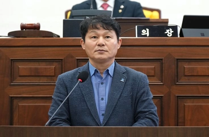 하남시의회 정병용 부의장이 제345회 하남시의회 임시회에서 ‘하남시 공공기관 대표 인사와 관련해 5분 자유발언을 하고 있다. 정병용 부의장실 제공