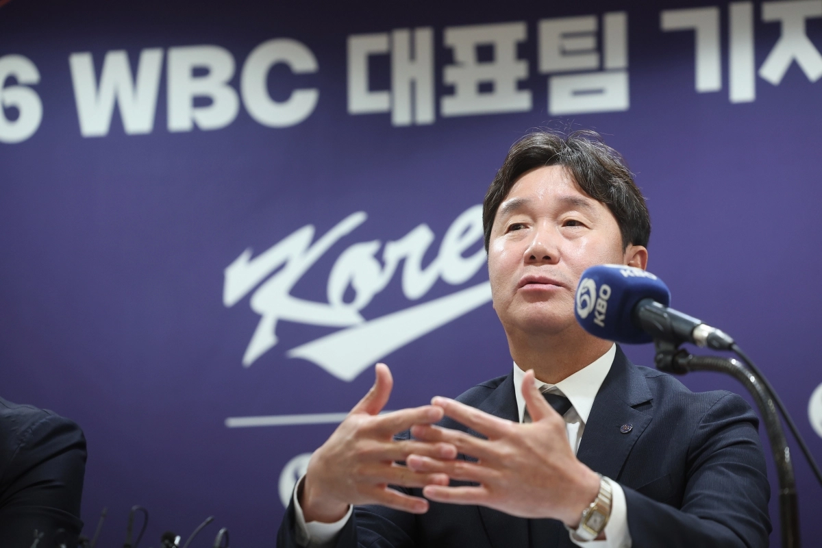 류지현 야구 국가대표 감독이 6일 서울 중구 한국프레스센터에서 열린 2026 월드베이스볼클래식(WBC) 대표팀 기자회견에서 취재진 질문에 답하고 있다. 2026.2.6 연합뉴스