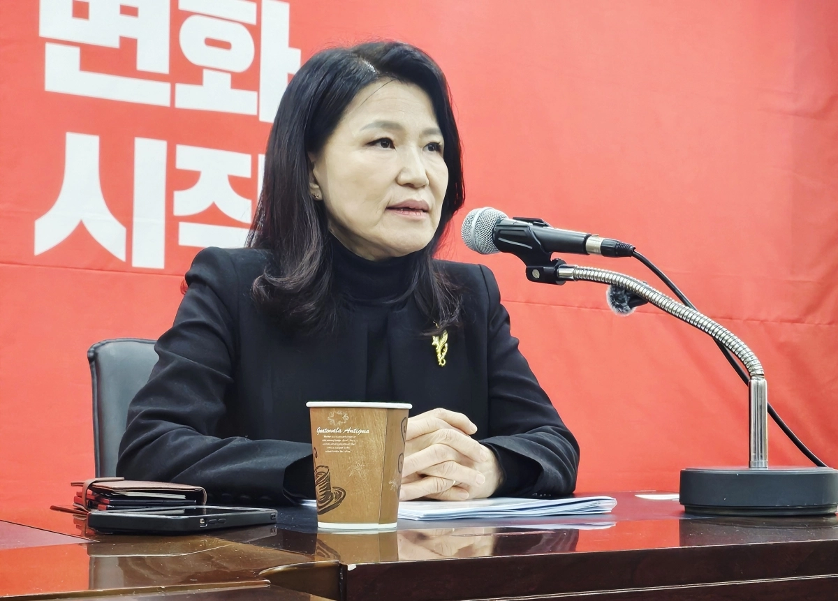 취재진 만나는 이진숙