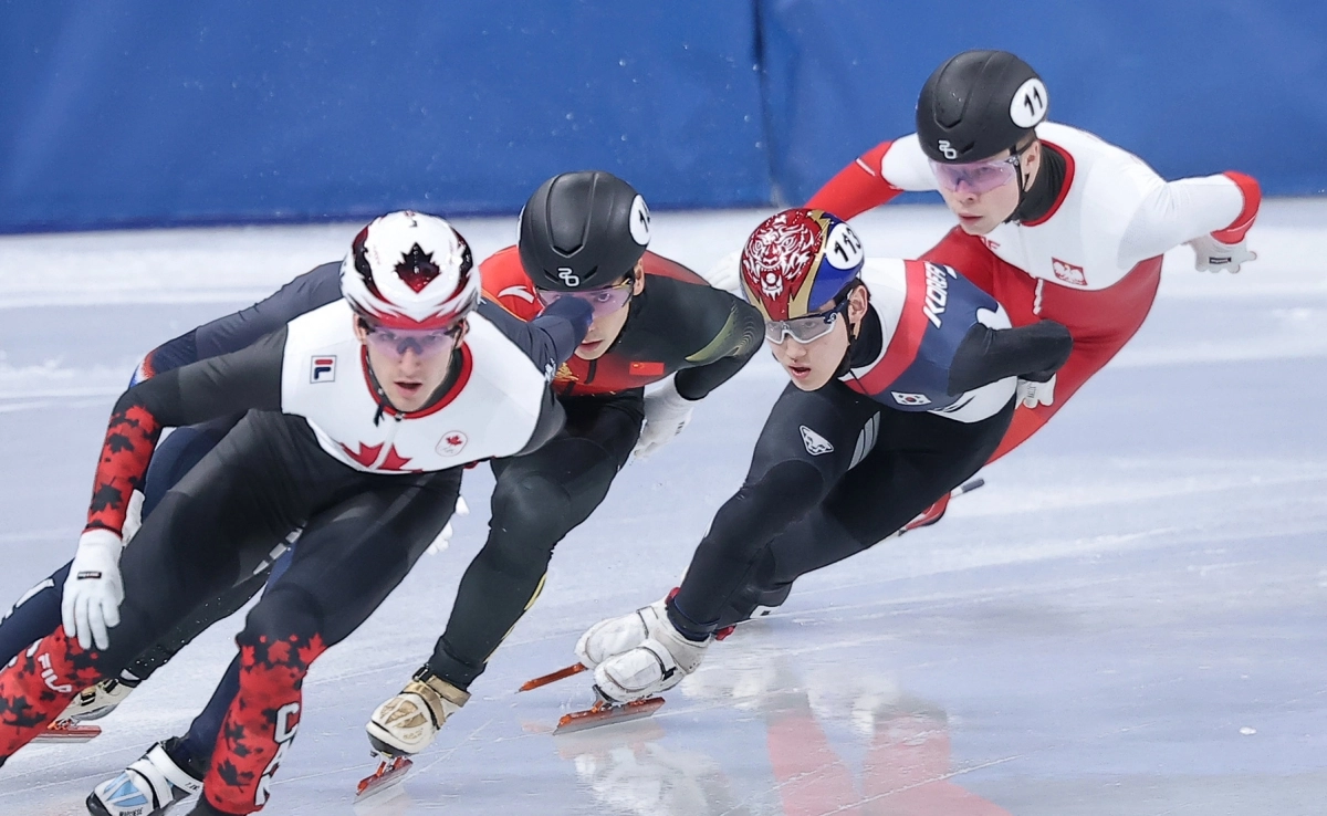 쇼트트랙 임종언이 12일(현지시간) 이탈리아 밀라노 아이스 스케이팅 아레나에서 열린 2026 밀라노·코르티나담페초 동계올림픽 쇼트트랙 남자 1000m 준결승에서 질주하고 있다. 2026.2.13 뉴스1