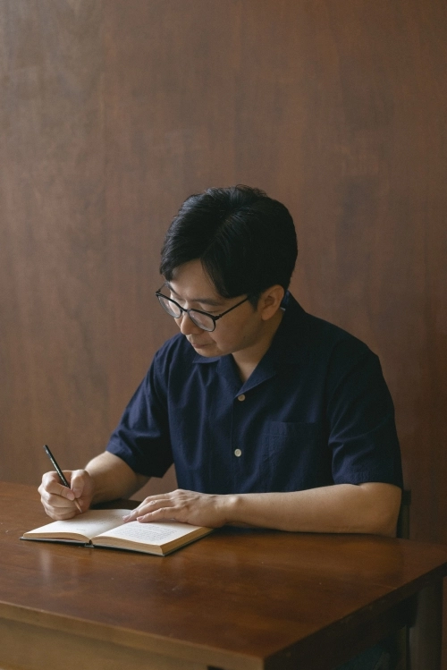 소설가 문지혁. 현대문학 제공