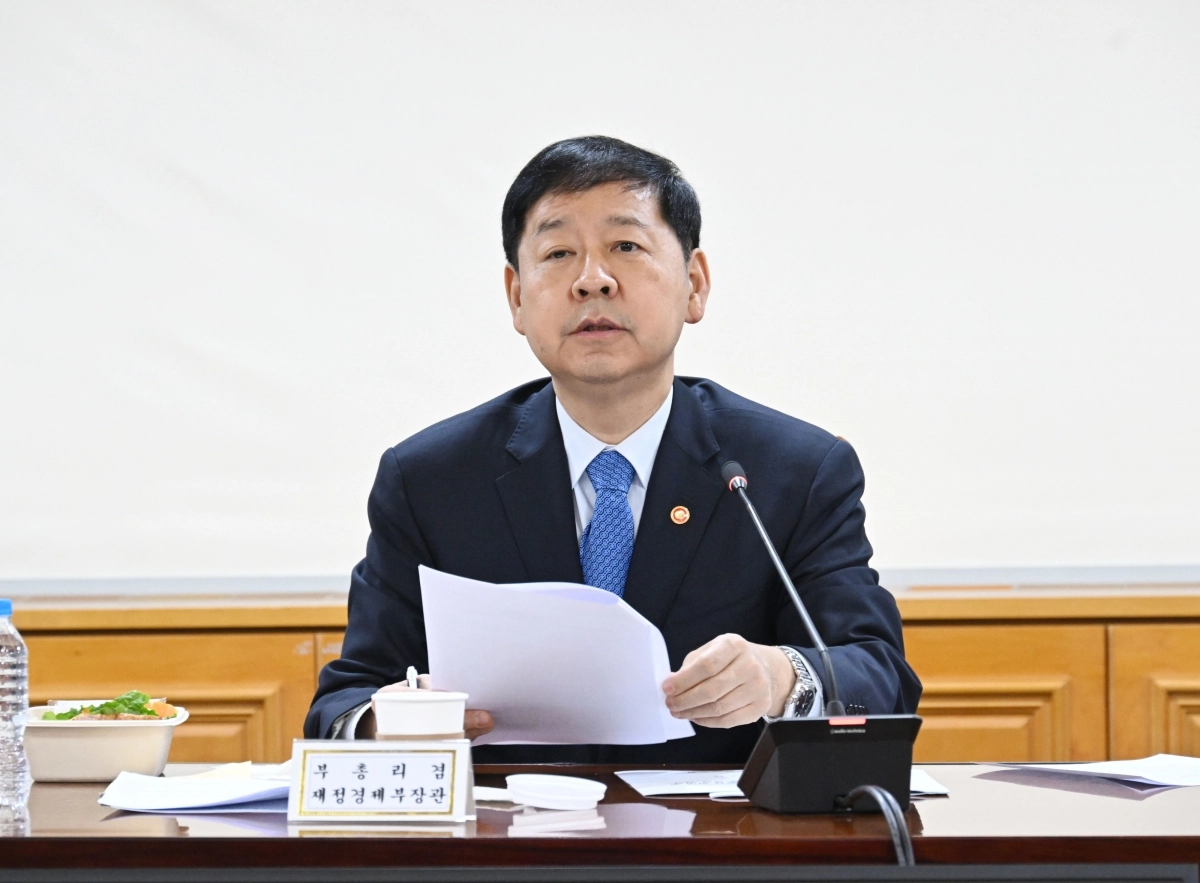 구윤철 부총리, 시장상황 점검회의 주재