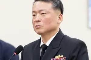 국방부, ‘계엄 관련 의혹’ 강동길 해군참모총장 직무배제