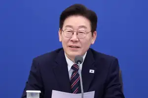 靑 “산불 진화 소요시간 전년 대비 50% 단축”… 李대통령, 산림청 등에 간식 전달