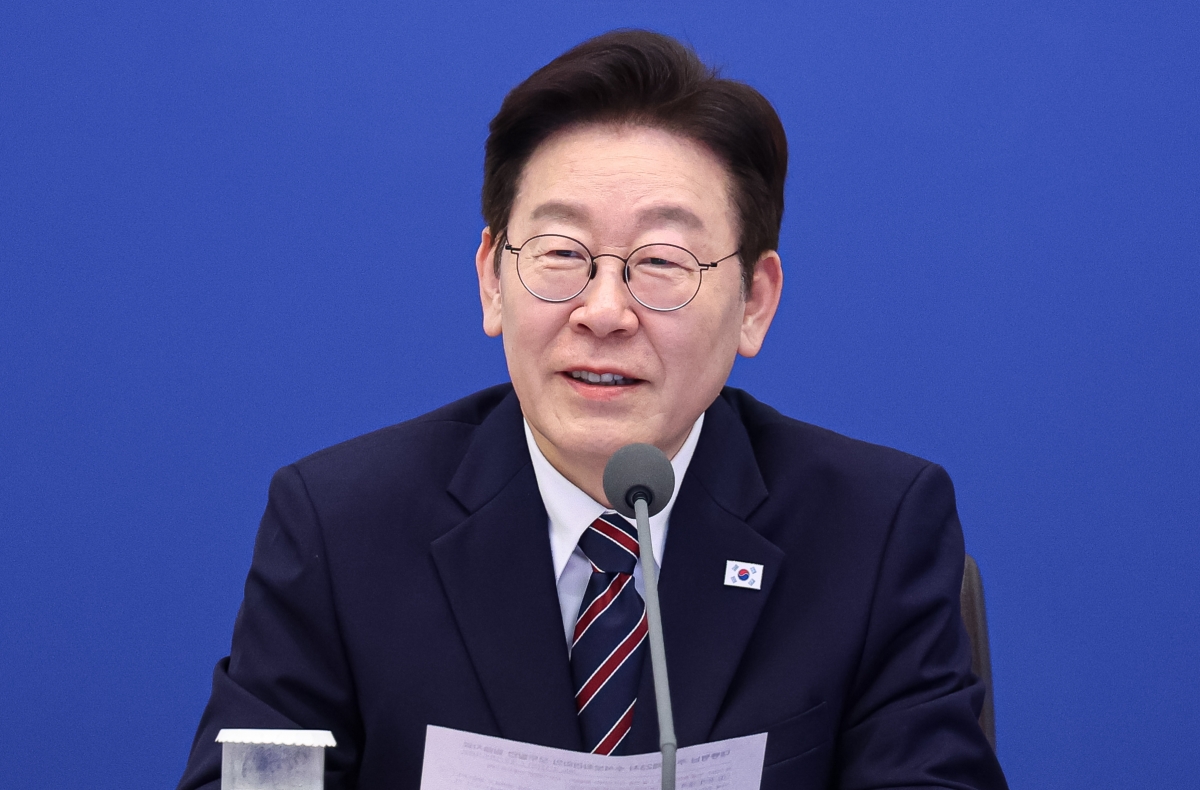 이재명 대통령이 12일 청와대에서 열린 수석보좌관회의에서 발언하고 있다. 2026.2.12 청와대통신사진기자단