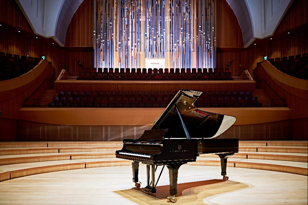 롯데문화재단이 보유한 스타인웨이 연주용 그랜드피아노. 연주자들은 그랜드피아노 4대 중 자신에게 맞는 피아노를 선택한다. 롯데문화재단 제공