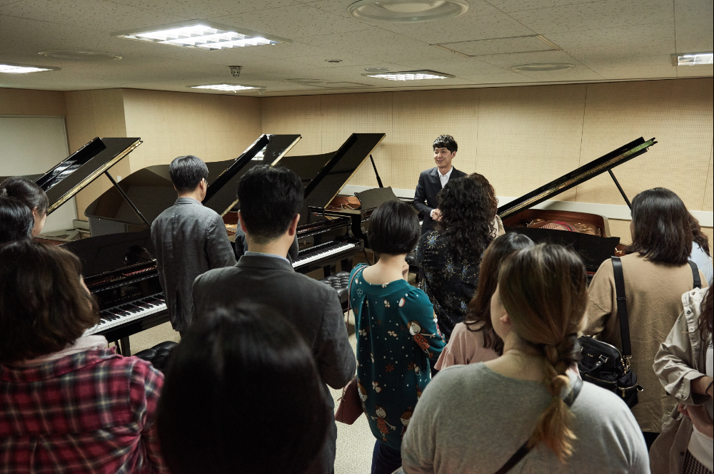 서울 롯데콘서트홀 악기 보관실. 연주자들은 롯데문화재단이 보유한 스타인웨이 그랜드피아노 4대 중 자신에게 맞는 피아노를 선택한다. 롯데문화재단 제공