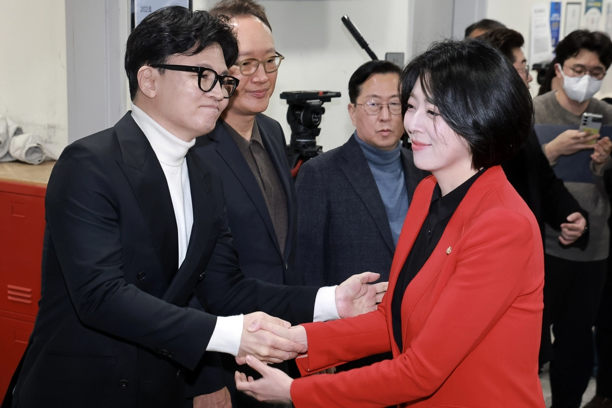 인사하는 한동훈-배현진