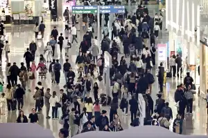 연휴 비행기 타기 전, 충전 미리 하세요…보조배터리 ‘NO’
