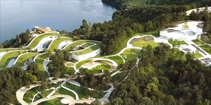 경남도와 통영시는 지난 4일 통영시청에서 복합해양레저관광도시 조성사업 기본계획 수립용역 착수보고회를 열었다. 사진은 통영 도산관광단지 조감도. 경남도 제공