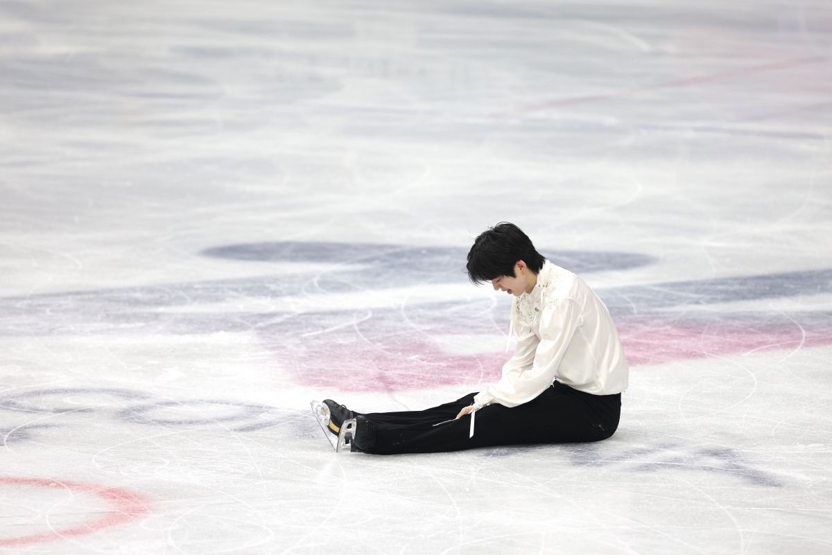 아쉬움 속 빙판에 주저앉은 차준환
