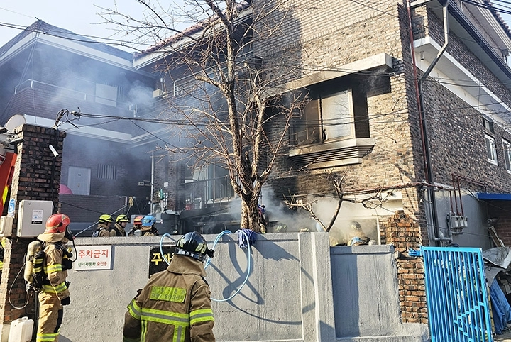 춘천 후평동 다세대주택서 화재