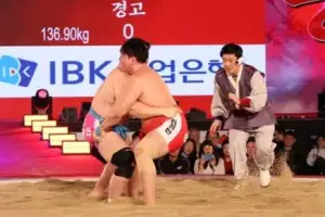 김민재 “독주 굳힌다” vs 최성민 “입대 전 마지막 불꽃”…설날 씨름대회 백두급 빅뱅