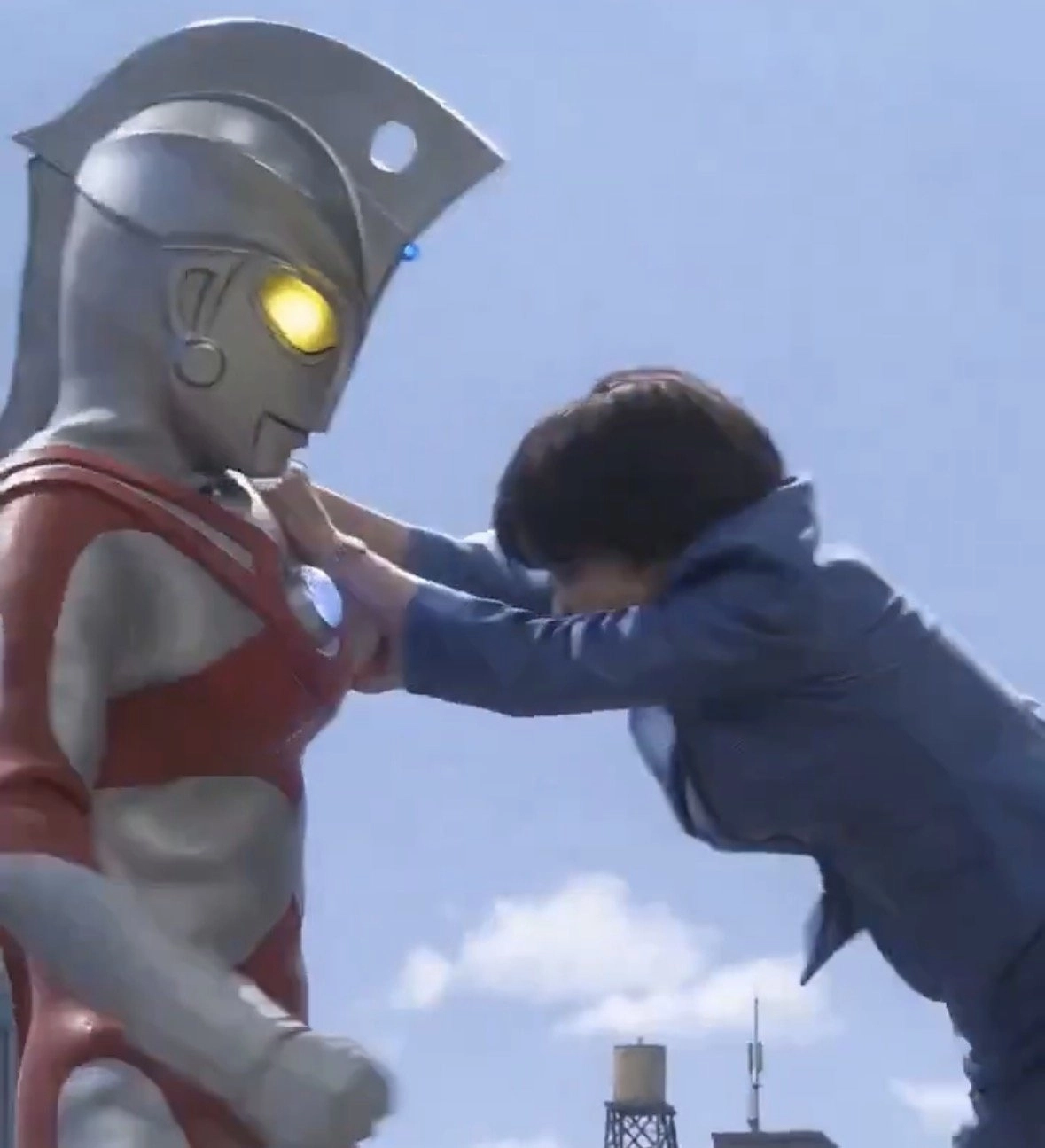 다카이치 사나에 일본 총리가 ‘울트라맨’과 싸우는 인공지능(AI) 합성 영상이 소셜네트워크서비스(SNS) 등에 확산했다. 엑스(X·옛 트위터) 캡처