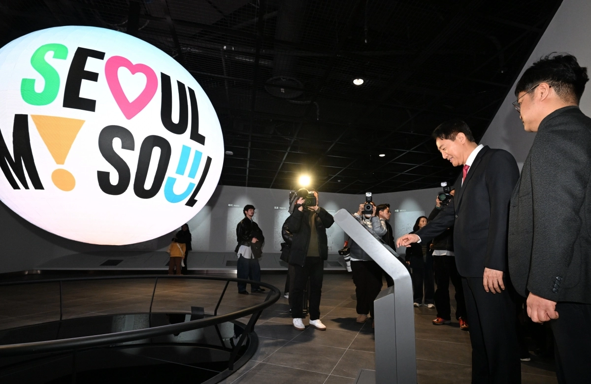 서울갤러리 개관 팝업 행사 참석한 오세훈 시장