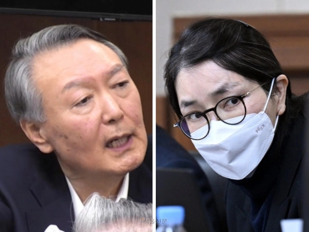 12·3 비상계엄 관련 내란 우두머리 혐의로 기소된 윤석열(왼쪽) 전 대통령이 지난달 13일 서울중앙지방법원 417호 형사대법정에서 열린 내란 우두머리 혐의 결심공판에서 최후진술하고 있다. 오른쪽은 지난해 12월 3일 서울 서초구 서울중앙지법에서 열린 자본시장법 위반 등 혐의 1심 결심 공판에 출석해 피고인석에 앉아있는 김건희 여사. 서울중앙지법 제공