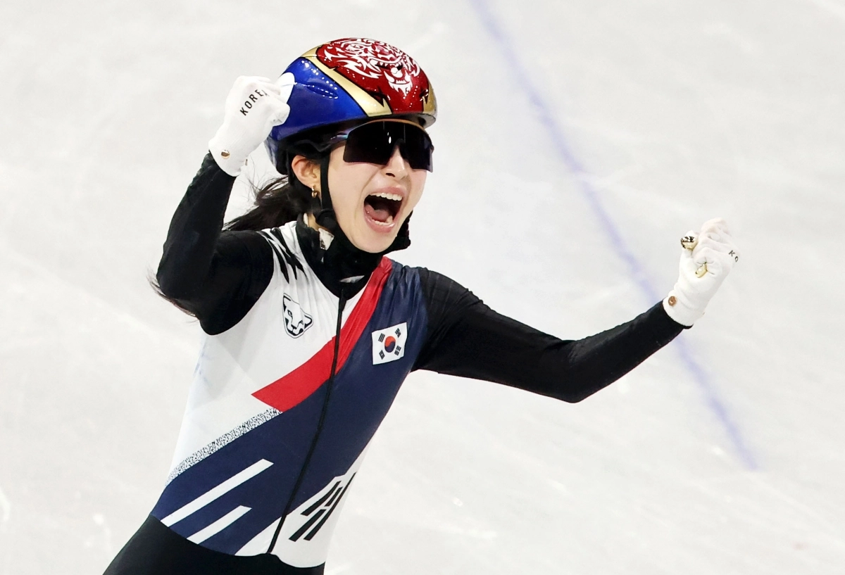 첫 금메달 딴 대한민국, 기뻐하는 김길리