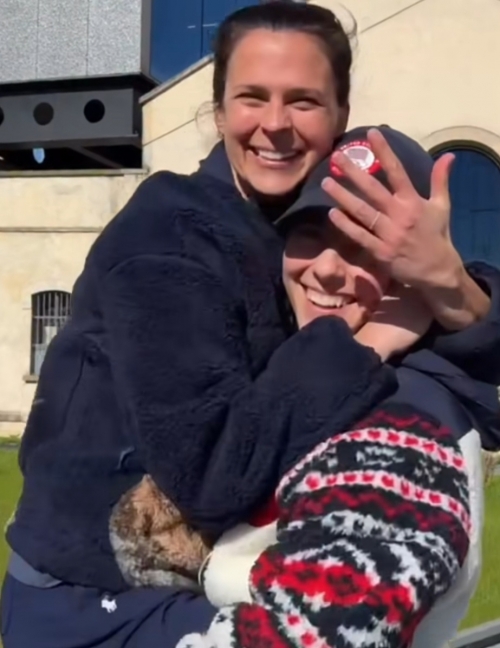 힐러리나이트 인스타그램 캡처