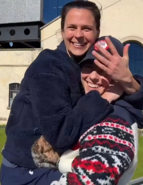 힐러리나이트 인스타그램 캡처