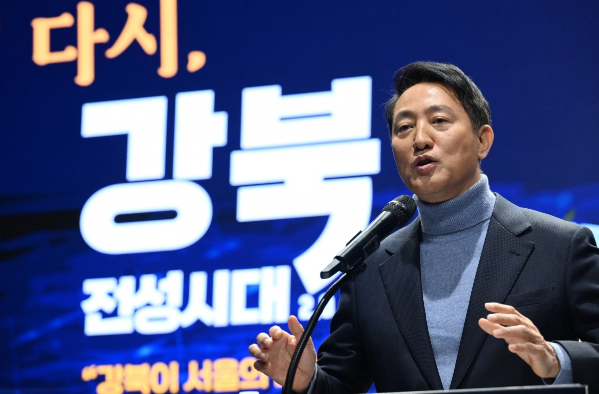 오세훈 서울시장이 19일 서울시청 서울갤러리에서 열린 ‘다시 강북전성시대 2.0’ 기자설명회에서 발언하고 있다.  도준석 전문기자