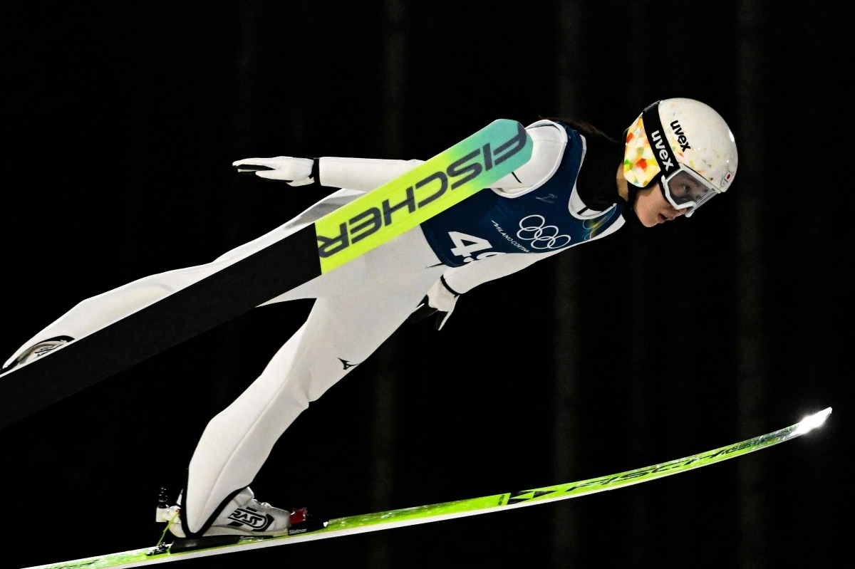 마루야마 노조미가 15일(현지시간) 2026 밀라노·코르티나담페초 동계 올림픽 경기에 앞서 연습을 하고 있다. AFP 연합뉴스