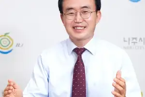 윤병태 나주시장 ‘2026 대한민국 유권자 대상’ 수상