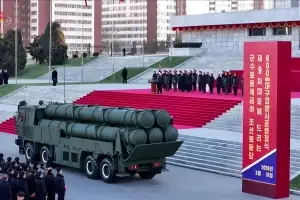 북한 노동당 9차 대회 개막…김정은 “경제 건설, 절박한 과제”