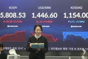 코스피 사상 첫 5800선 마감…SK하이닉스 6% 급등 ‘95만닉스’ 터치